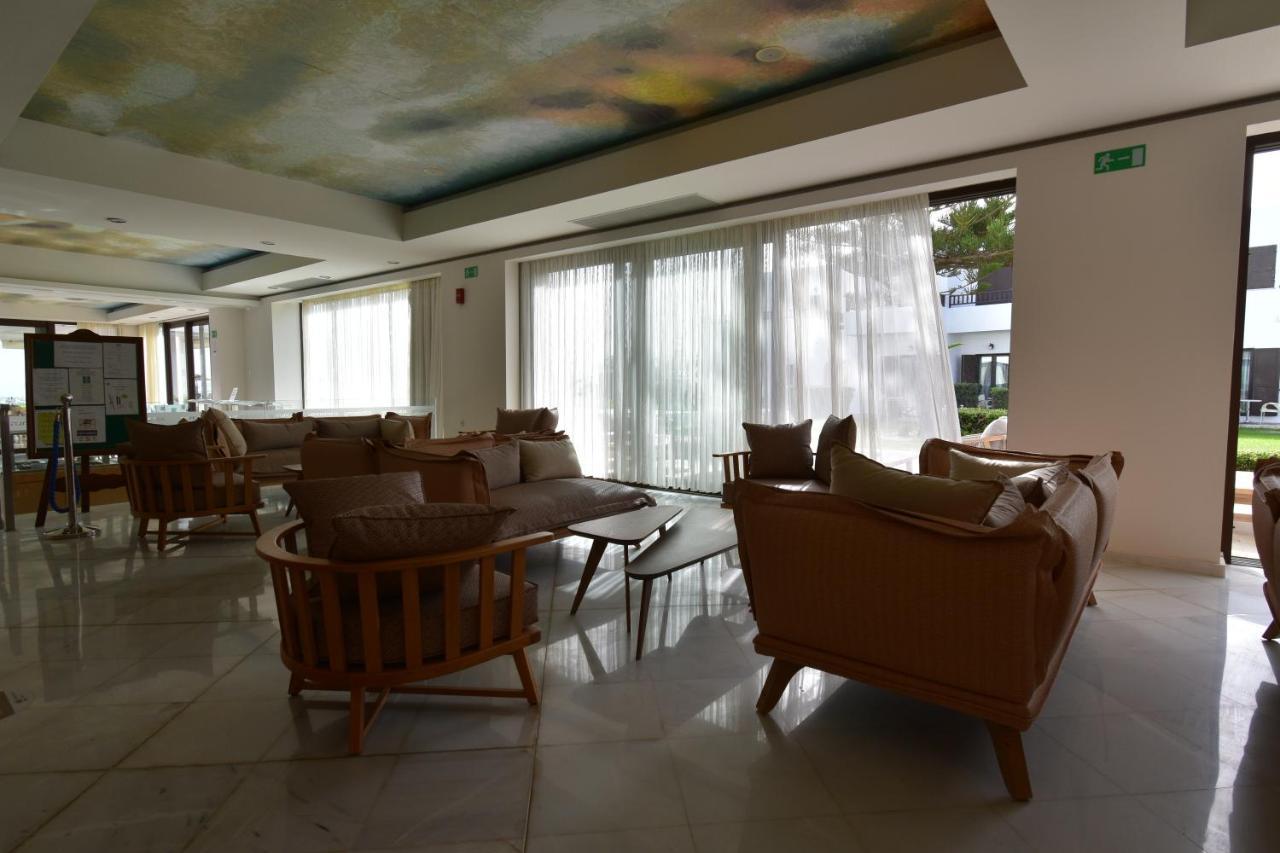 Hotel Geraniotis And