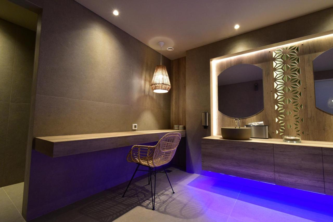 Hotel Geraniotis And 4*